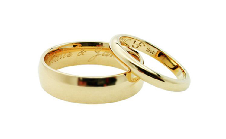 Cửu Long Jewelry khắc tên lên nhẫn cưới