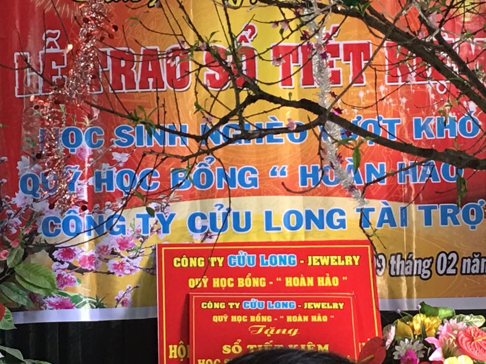 Hùng Cửu Long tại Lễ trao Sổ Tiết kiệm tại Thanh Hóa