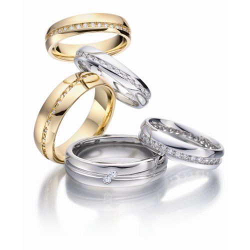 Nhẫn cưới bạch kim - Sự lựa chọn cho vợ chồng trẻ