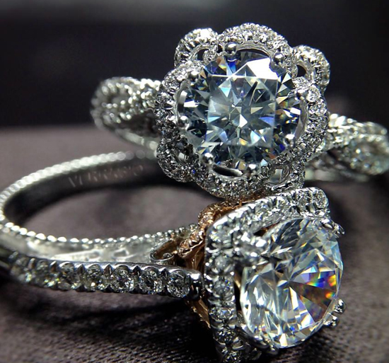Nhẫn đính hôn gắn kim cương tuyệt đẹp