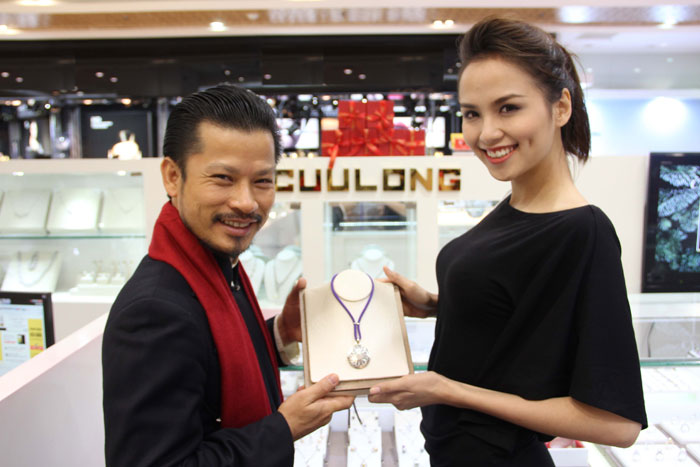 Cửu Long Jewelry tài trợ chính cho công tác thi Hoa hậu Hoàn Vũ