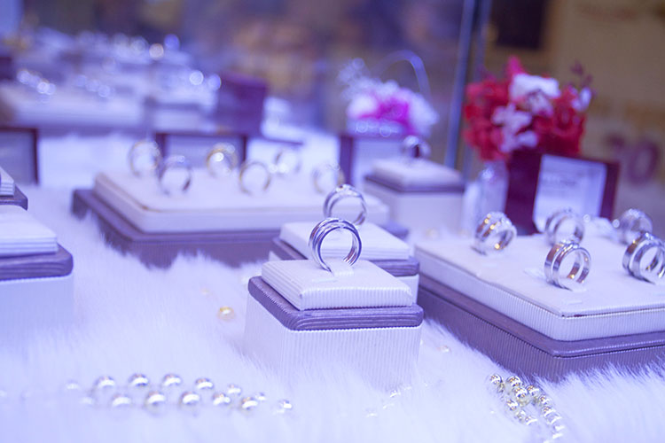 Tham gia triển lãm cưới và Mỹ Phẩm 2014 nhận ngay cặp nhẫn vàng kim cương 